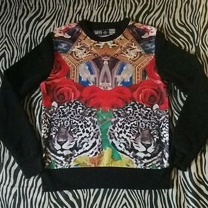 Super Massive crewneck sweater